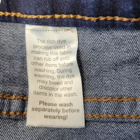 Time and Tru Thrashed Jean Shorts Supper Skinny Womens 14 Blue Denim Dark Wash - Picture 7 of 10